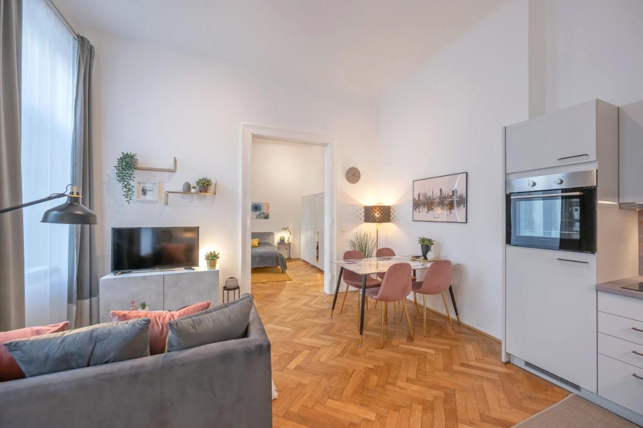 Cosy City Center Apartment فيينا المظهر الخارجي الصورة