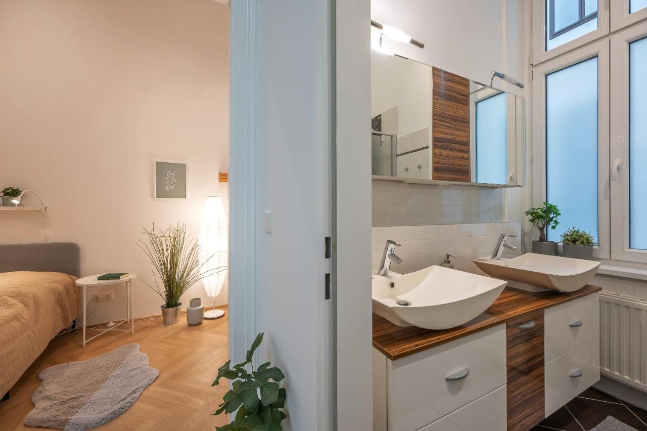 Cosy City Center Apartment فيينا المظهر الخارجي الصورة